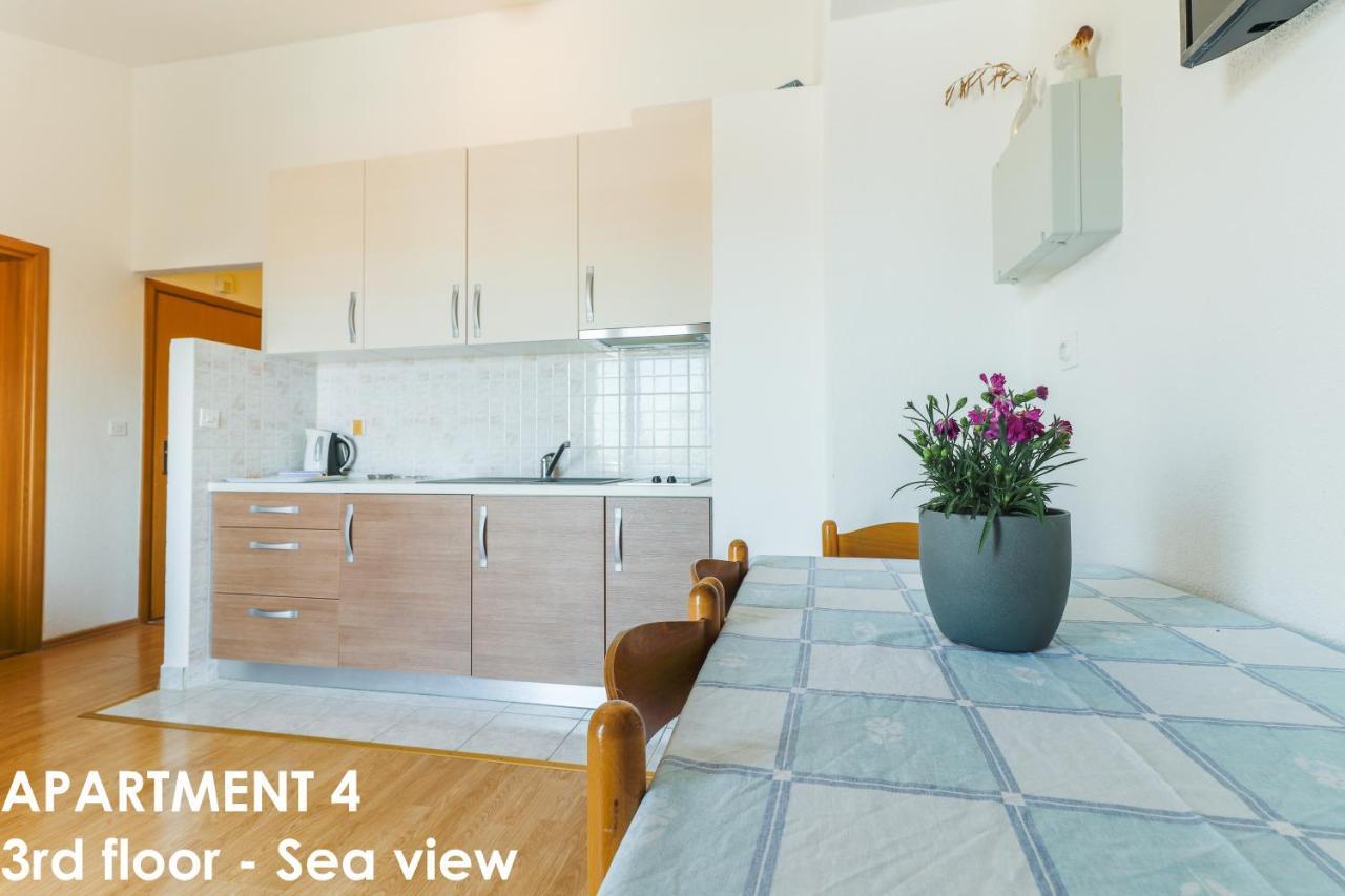 Beautiful Sea View Apartments - Niko Ceko Върсар Екстериор снимка